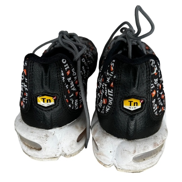 Nike TN Air Athletic Shoes - Picture 5 of 8